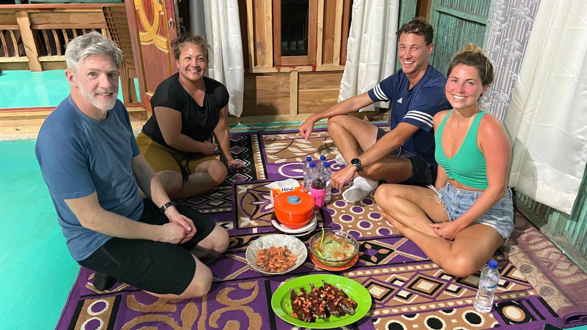 Jhuna Komodo Homestay Ngoại thất bức ảnh