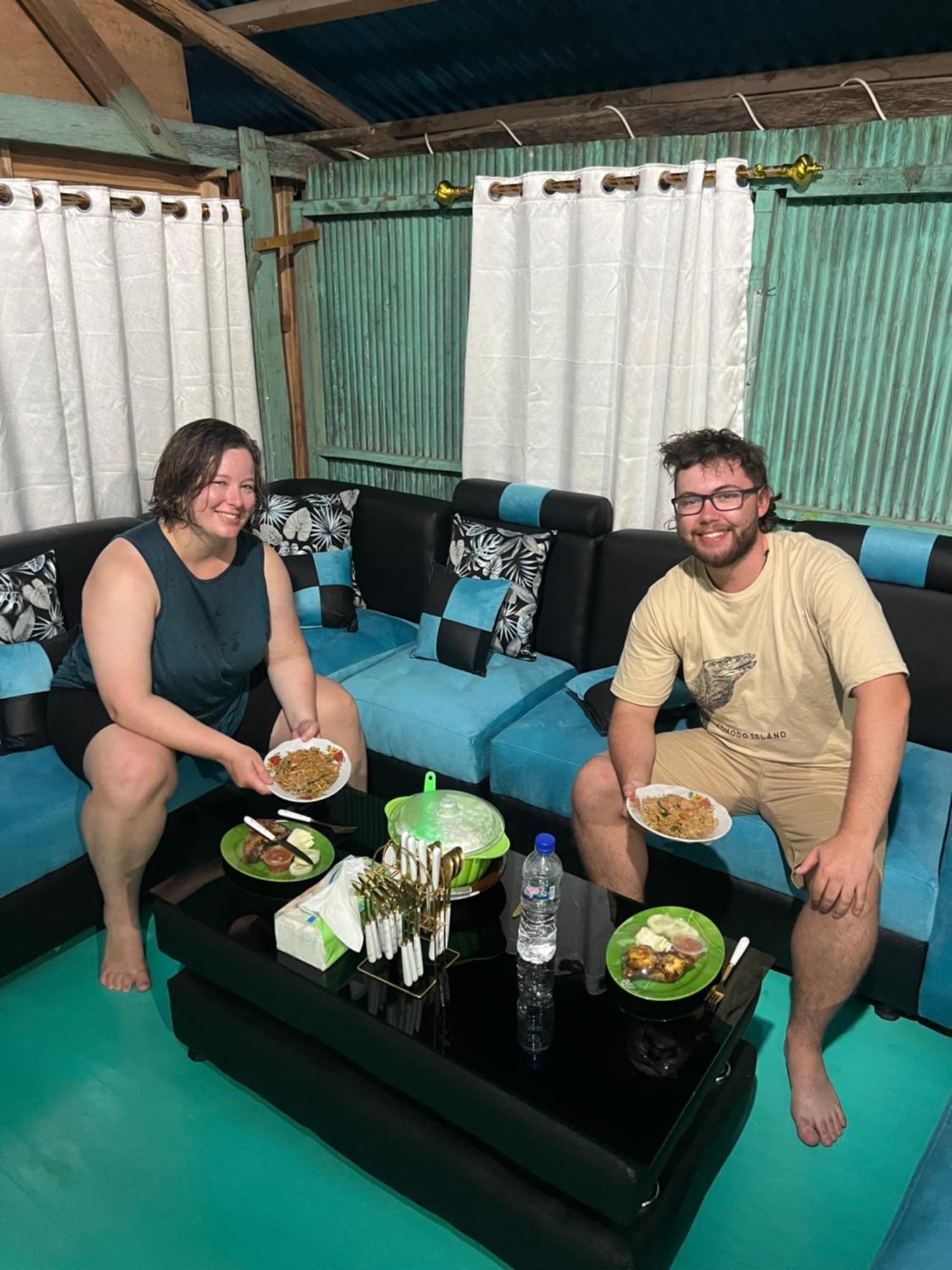 Jhuna Komodo Homestay Ngoại thất bức ảnh