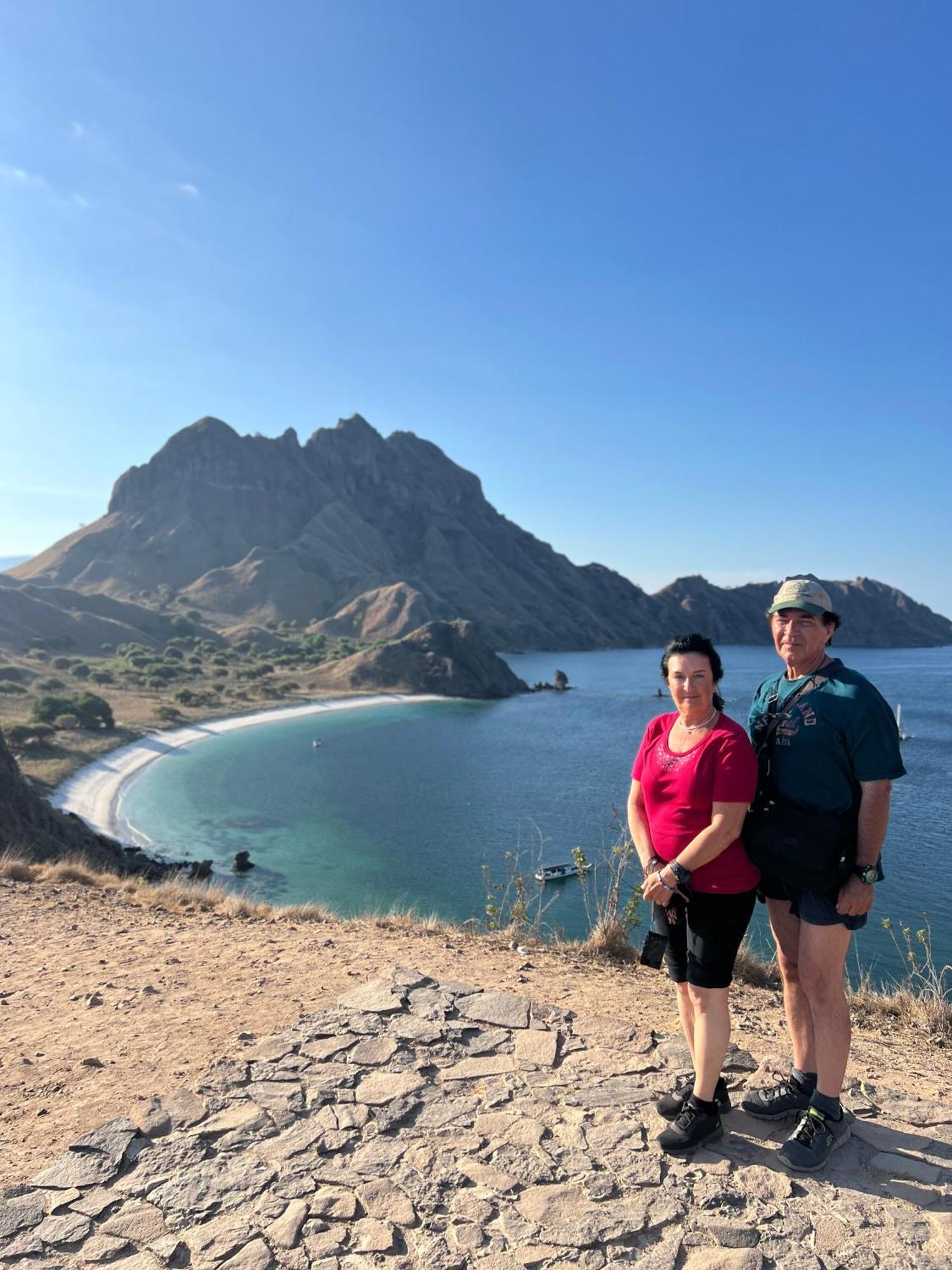 Jhuna Komodo Homestay Ngoại thất bức ảnh