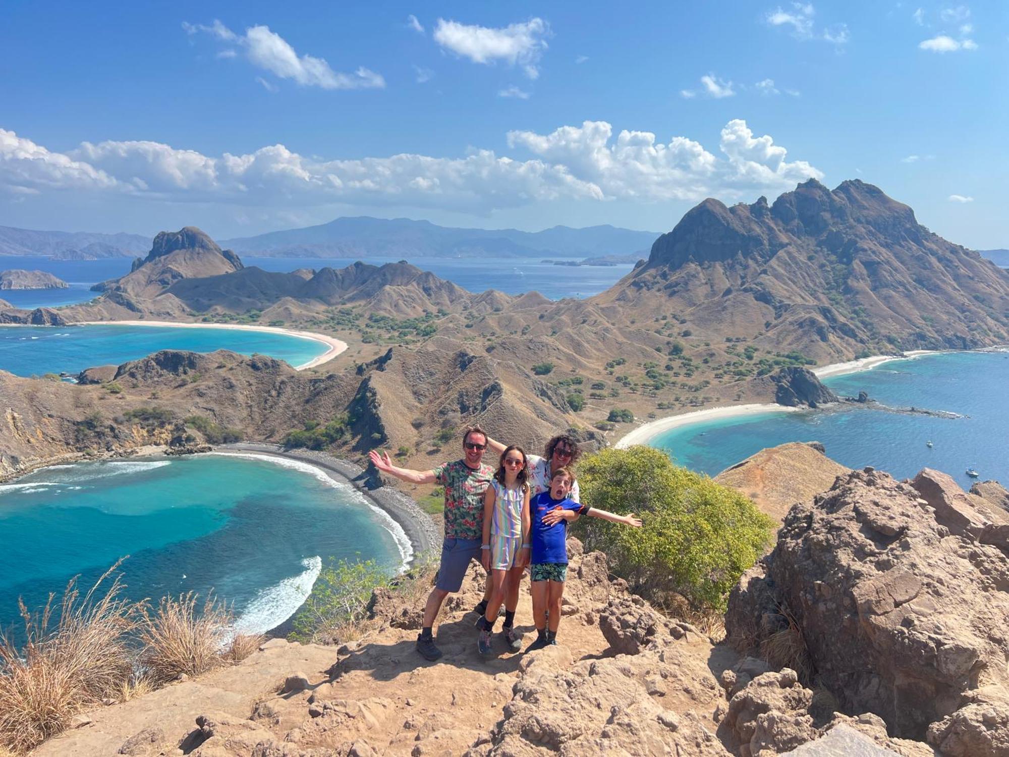 Jhuna Komodo Homestay Ngoại thất bức ảnh